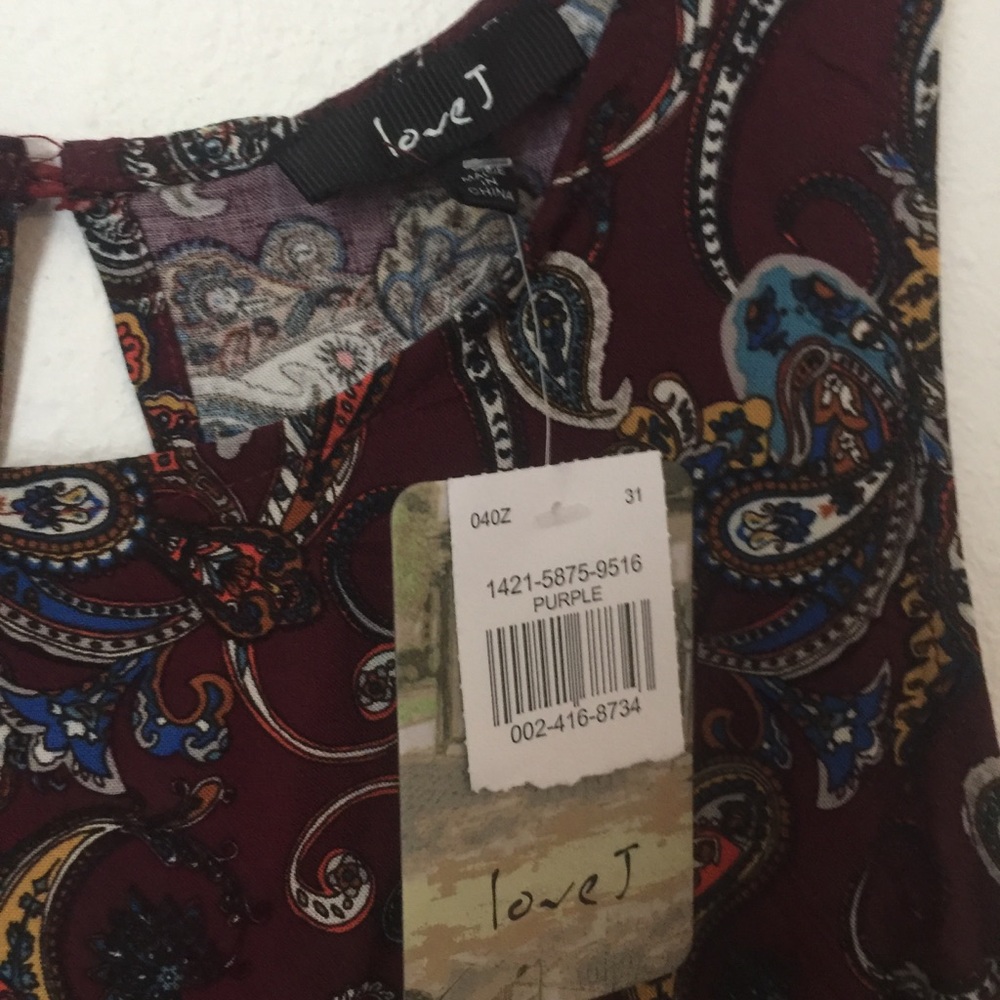Open back Top - Picture 3 of 3